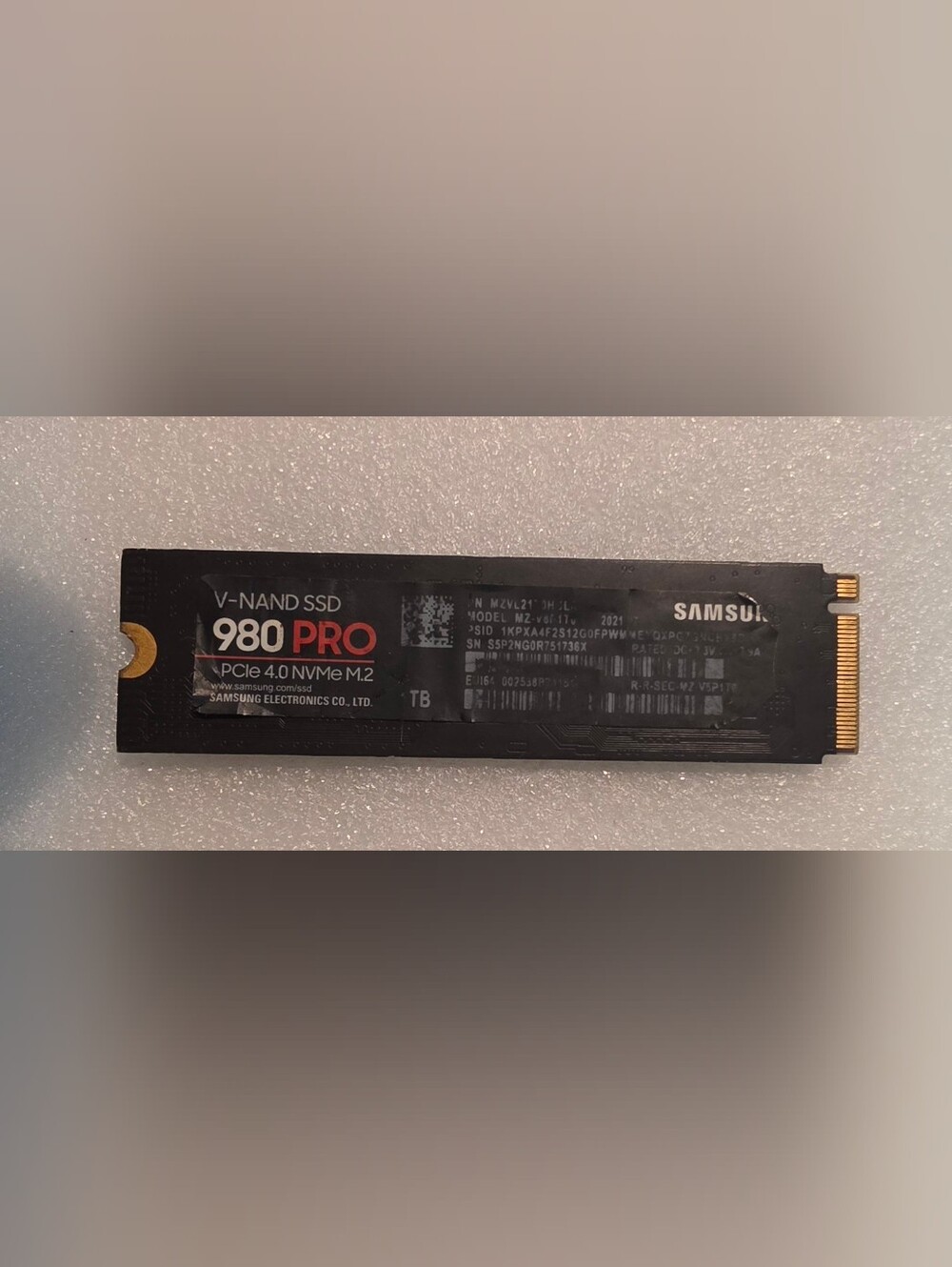 WD_BLACK SN850 1TB PCIe Gen4 NVMe M.2 SSD - 100% Health (With Samsung Sticker
